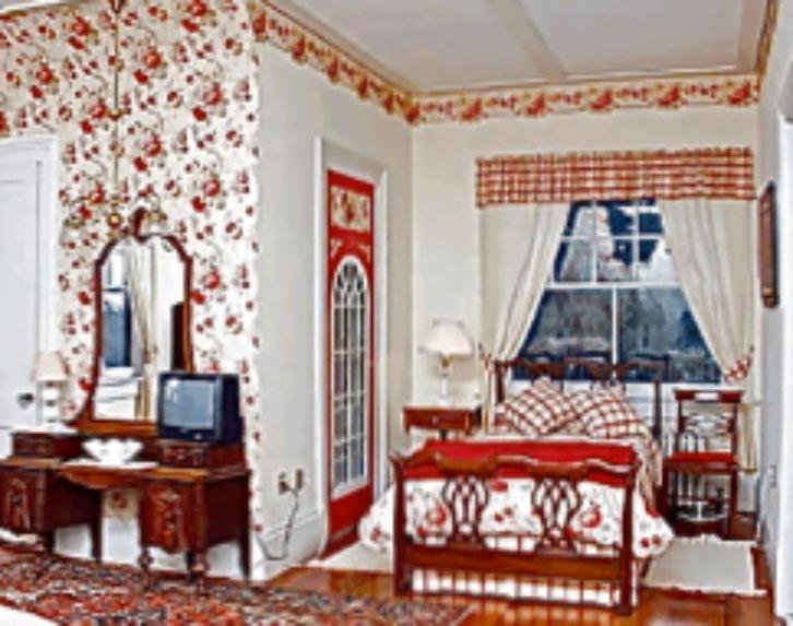 Whistler'S Inn Lenox Bagian luar foto